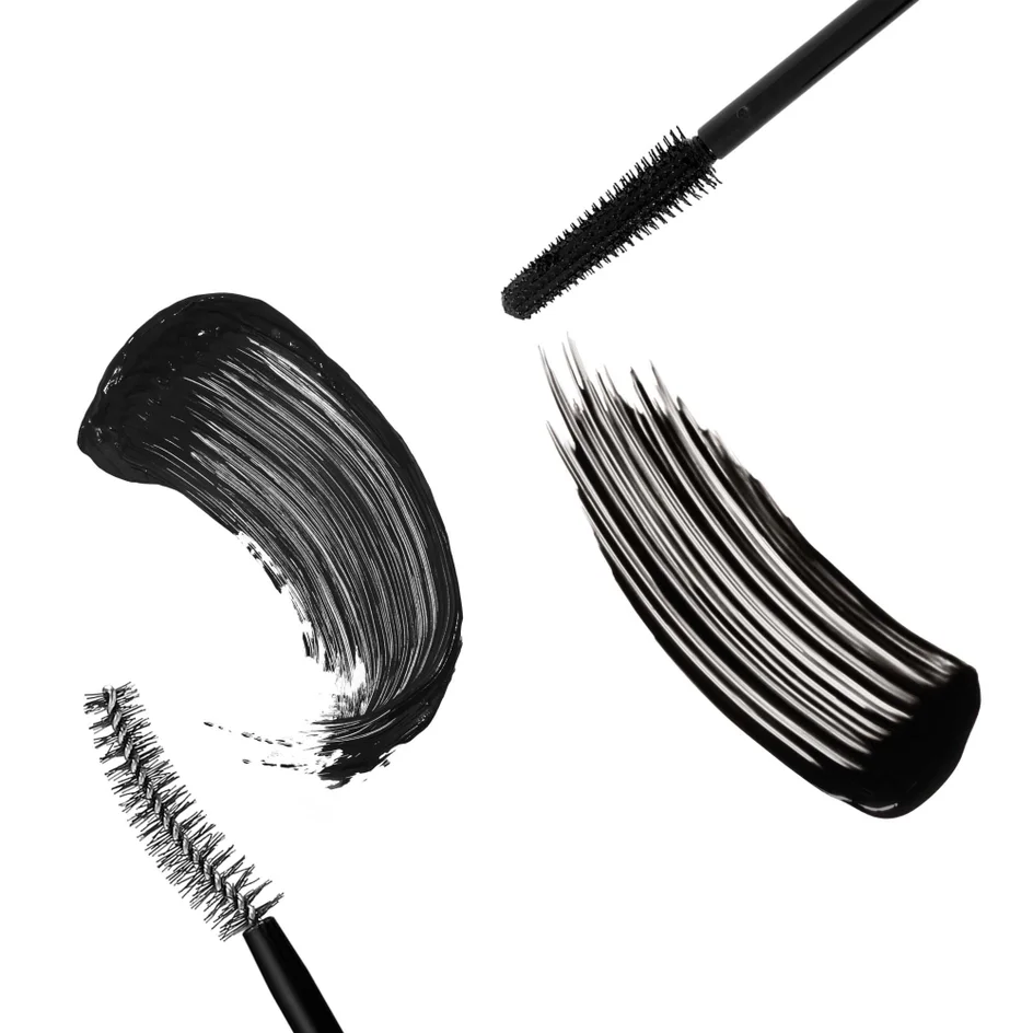 benefit Wild Caught Lashes Badgal Bang! and Fan Fest Mascara Duo - Image 3