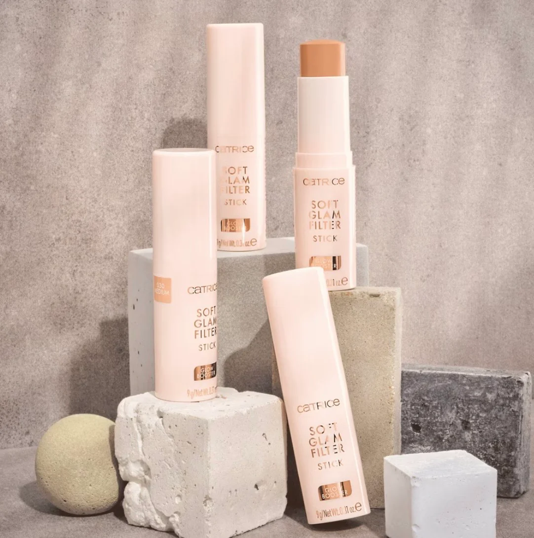 Catrice Soft Glam Filter Stick - Image 6