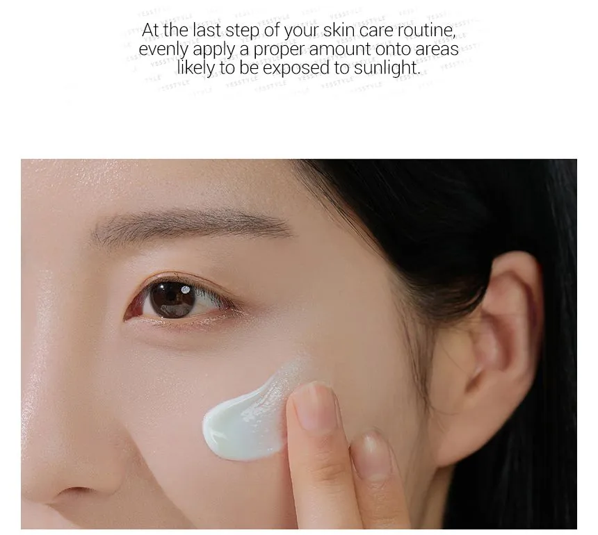 SKIN1004 Madagascar Centella Hyalu-Cica Water-Fit Sun Serum - Image 3