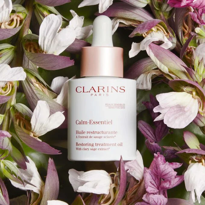 Clarins Calm Essentiel Restoring Treatment Oil - Image 7
