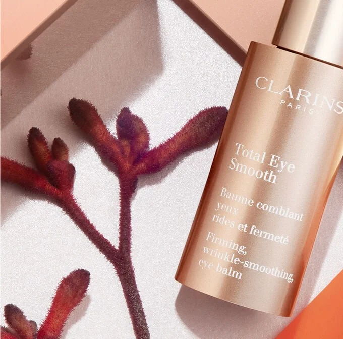 CLARINS Total Eye Smooth - Under Eye Smoothing Balm - Image 6