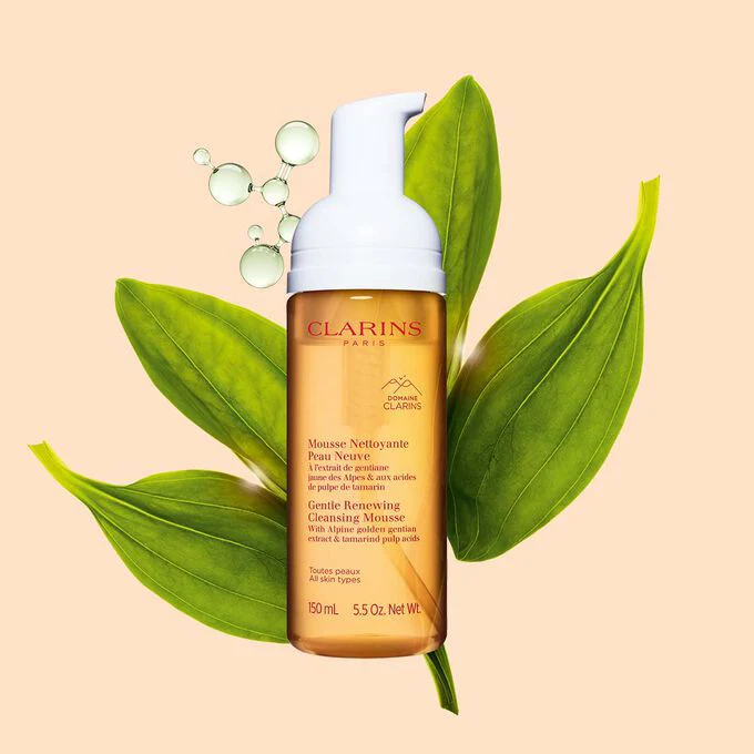 Clarins Gentle Renewing Cleansing Mousse - Image 5