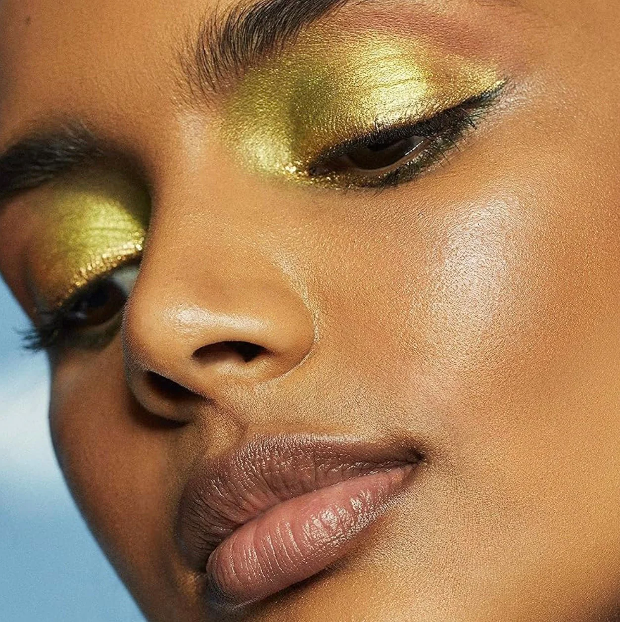 E.l.f. Liquid Glitter Eyeshadow - Image 2