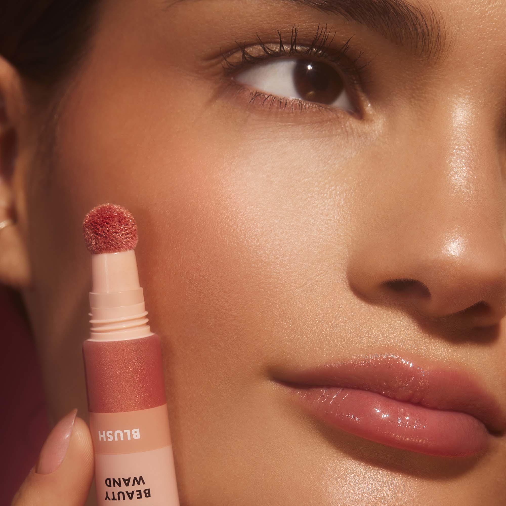 Elf Halo Glow Blush Wand - Image 6
