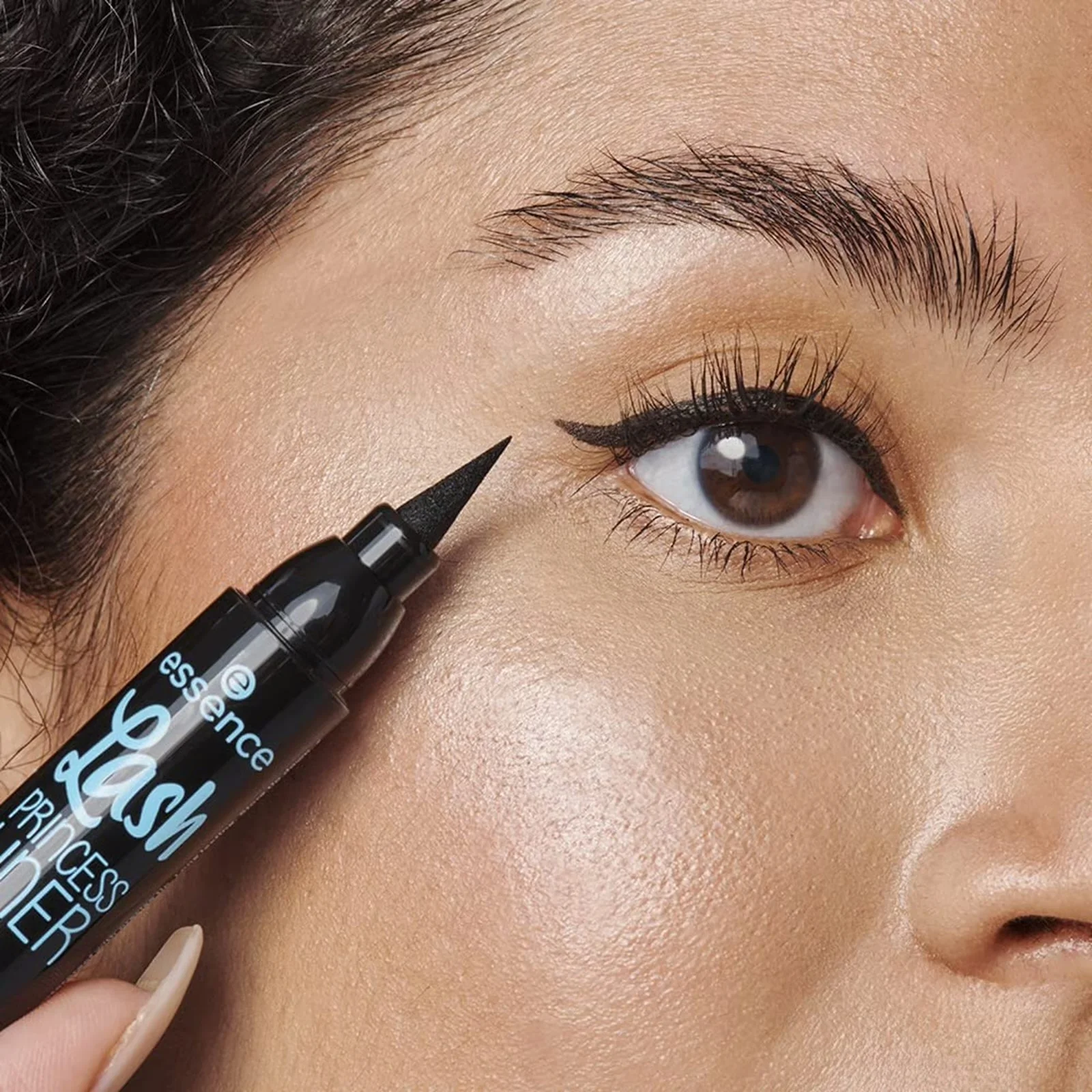 Essence Lash Princess Liner Black Waterproof - Image 3