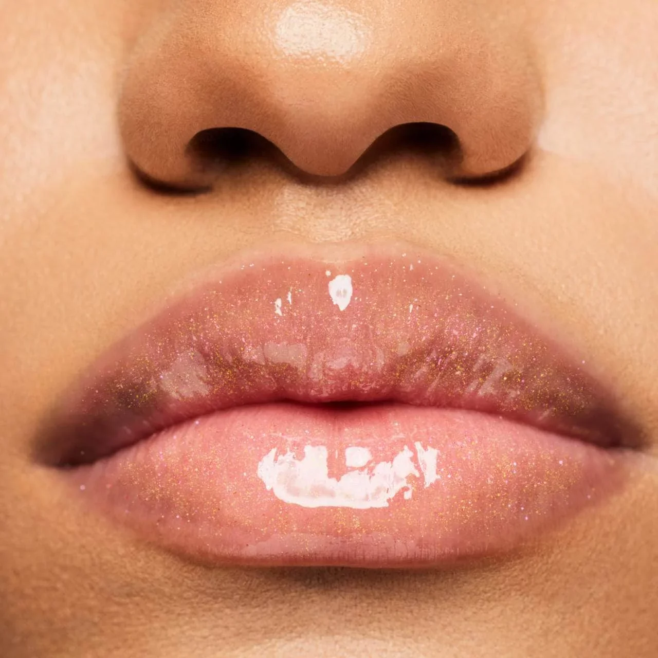 Fenty Beauty X Arcane – Gloss Bomb Universal Lip Luminizer - Image 3