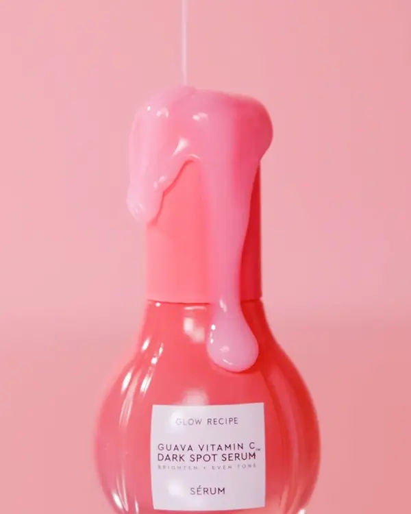 Glow Recipe Guava Vitamin C Dark Spot Serum - Image 3