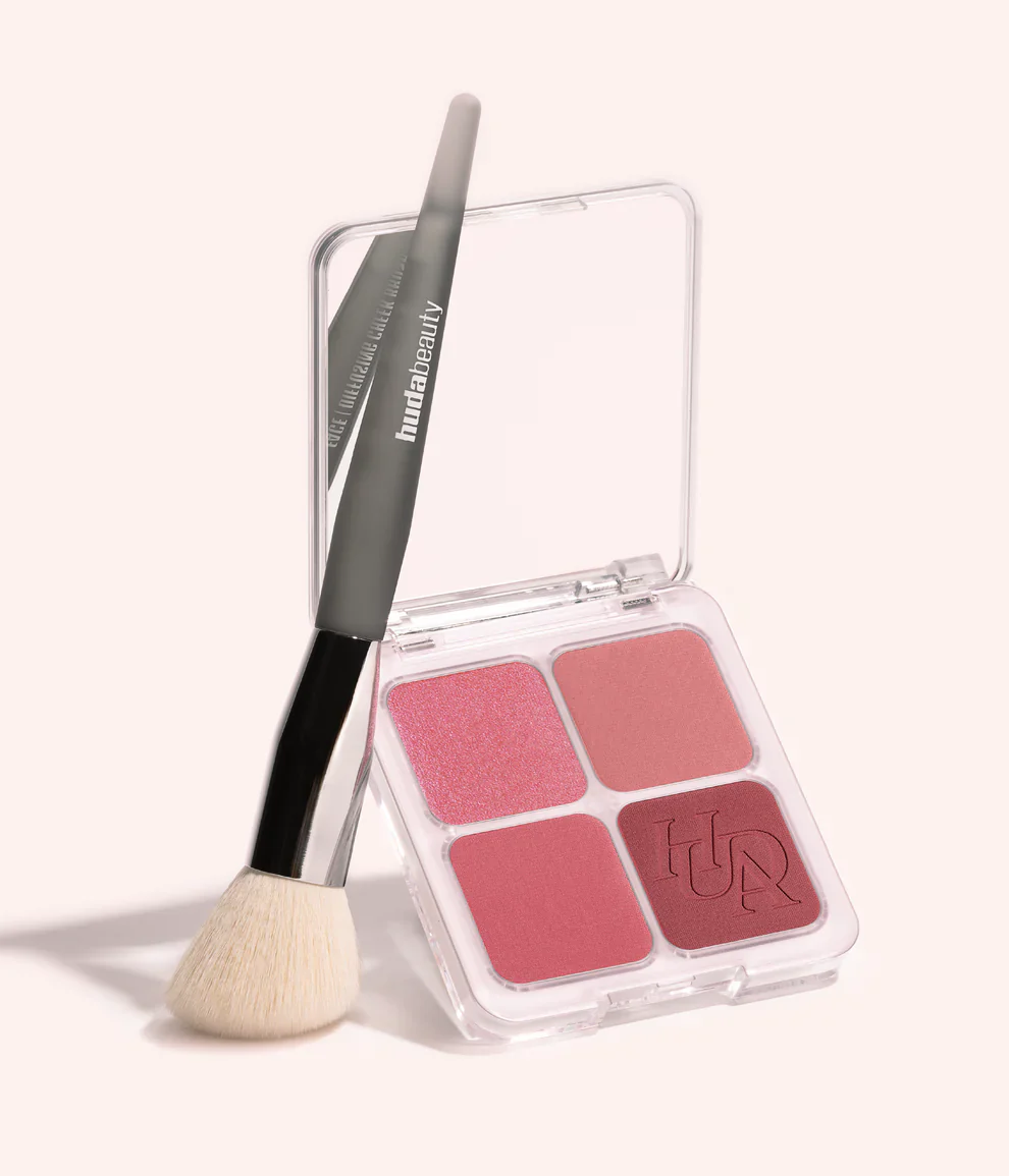 HUDA BEAUTY DIFFUSING CHEEK BRUSH - Image 3