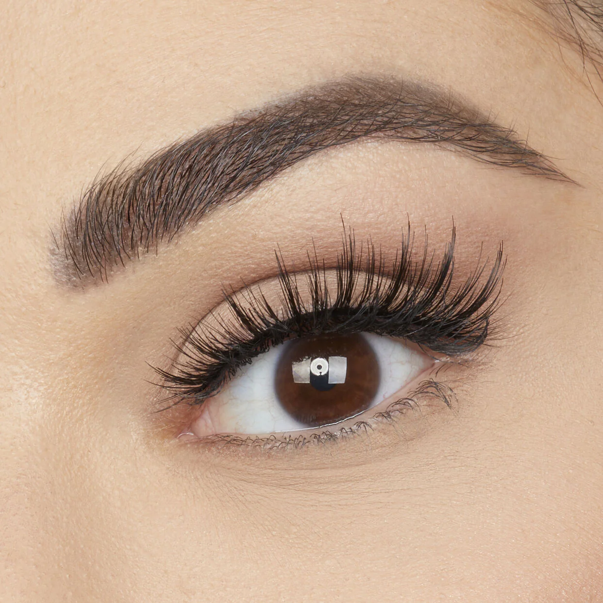 Huda Beauty Lashes - Image 4