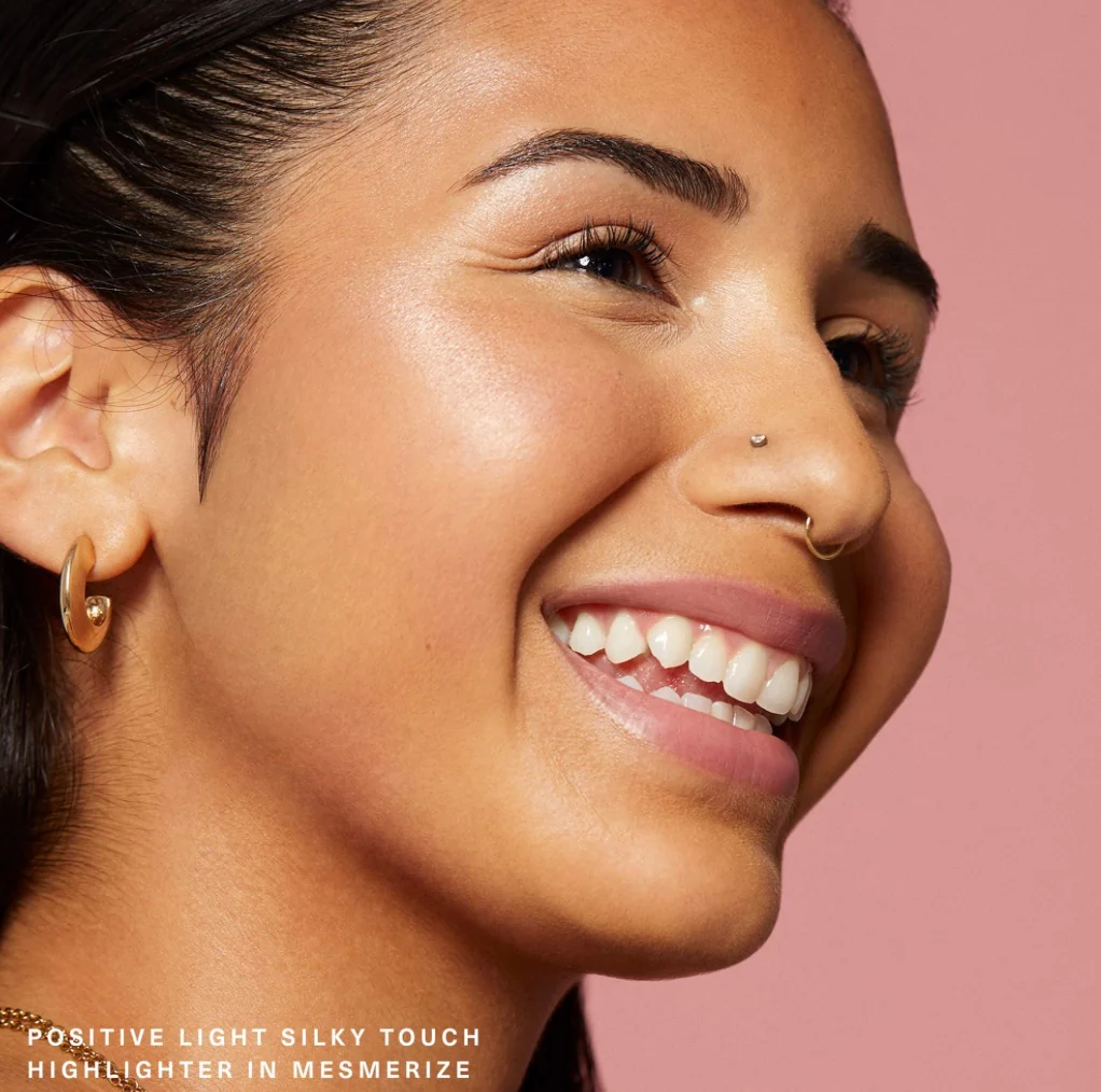 Rare Beauty - Positive Light Silky Touch Highlighter - Image 11