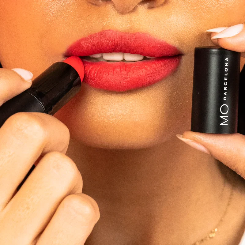 Mo Retro Matte Lipstick - Image 4