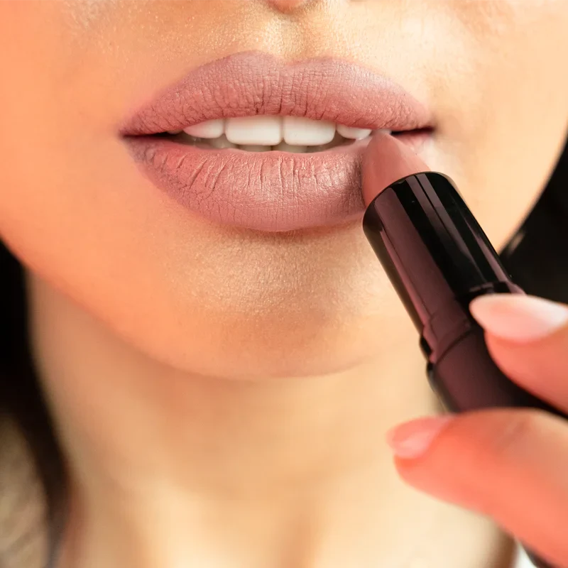 Mo Retro Matte Lipstick - Image 5