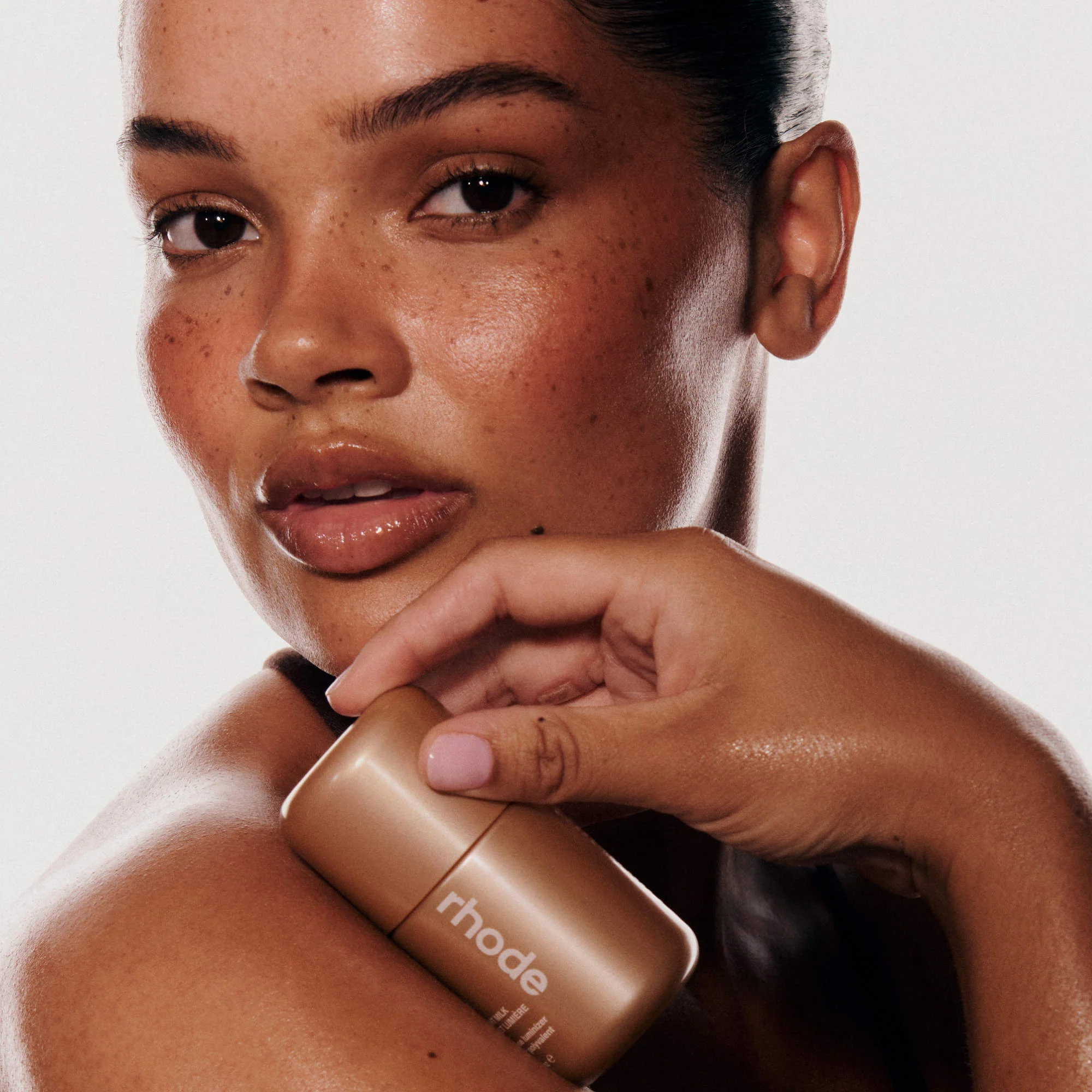 Highlight Milk Multipurpose Luminizer - Image 13