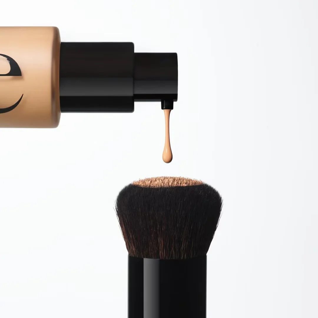 SAIE The Base Foundation Brush - Image 3