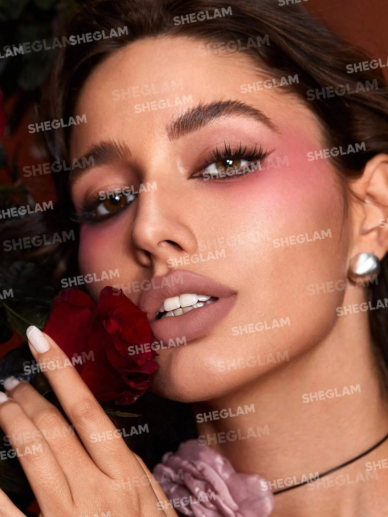 Sheglam Dynamatte Boom Long-Lasting Matte Lipstick (Ember Rose Version) - Image 5