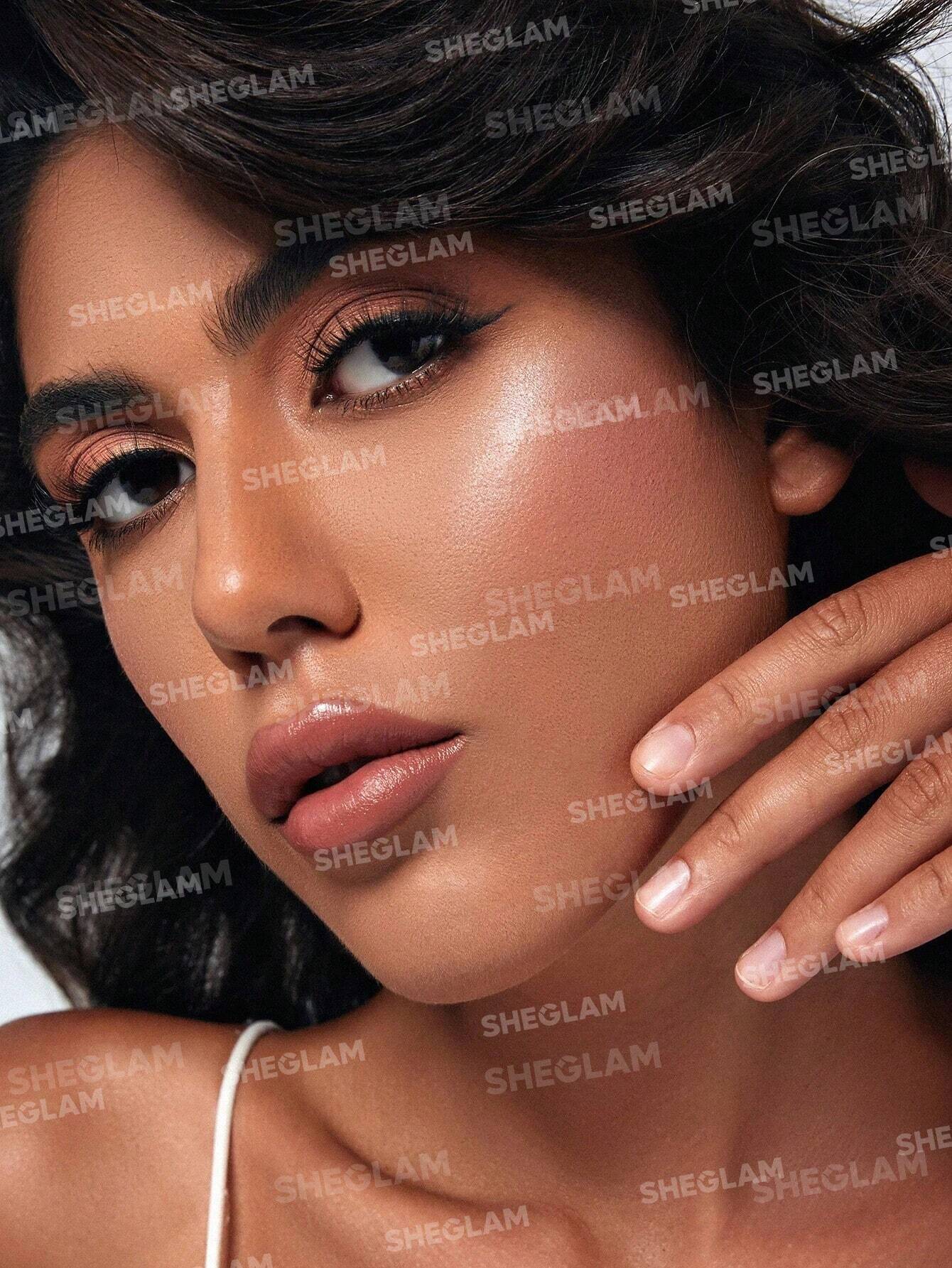 Sheglam Glam 101 Hybrid Highlighter & Blush Duo - Image 4