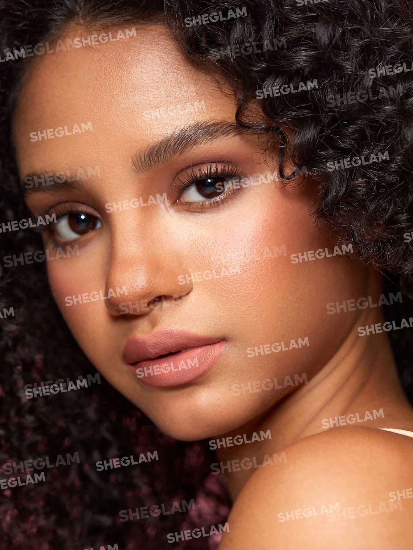 Sheglam Starlight Velvet Lipstick - Image 5