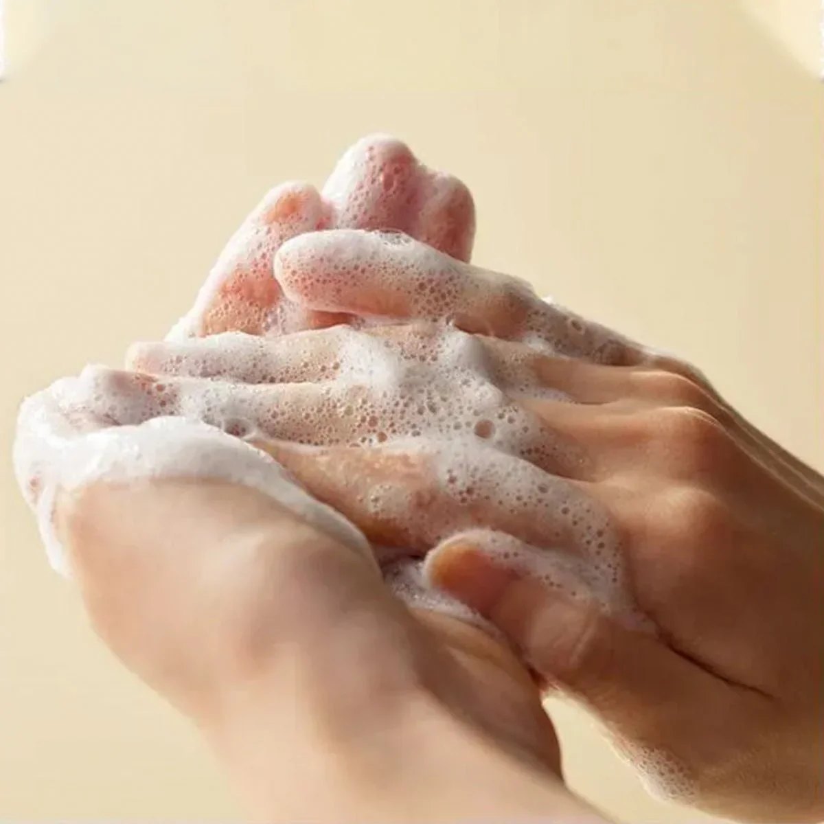 SOME BY MI Yuja Niacin Brightening All-In-One Cleanser - Image 3