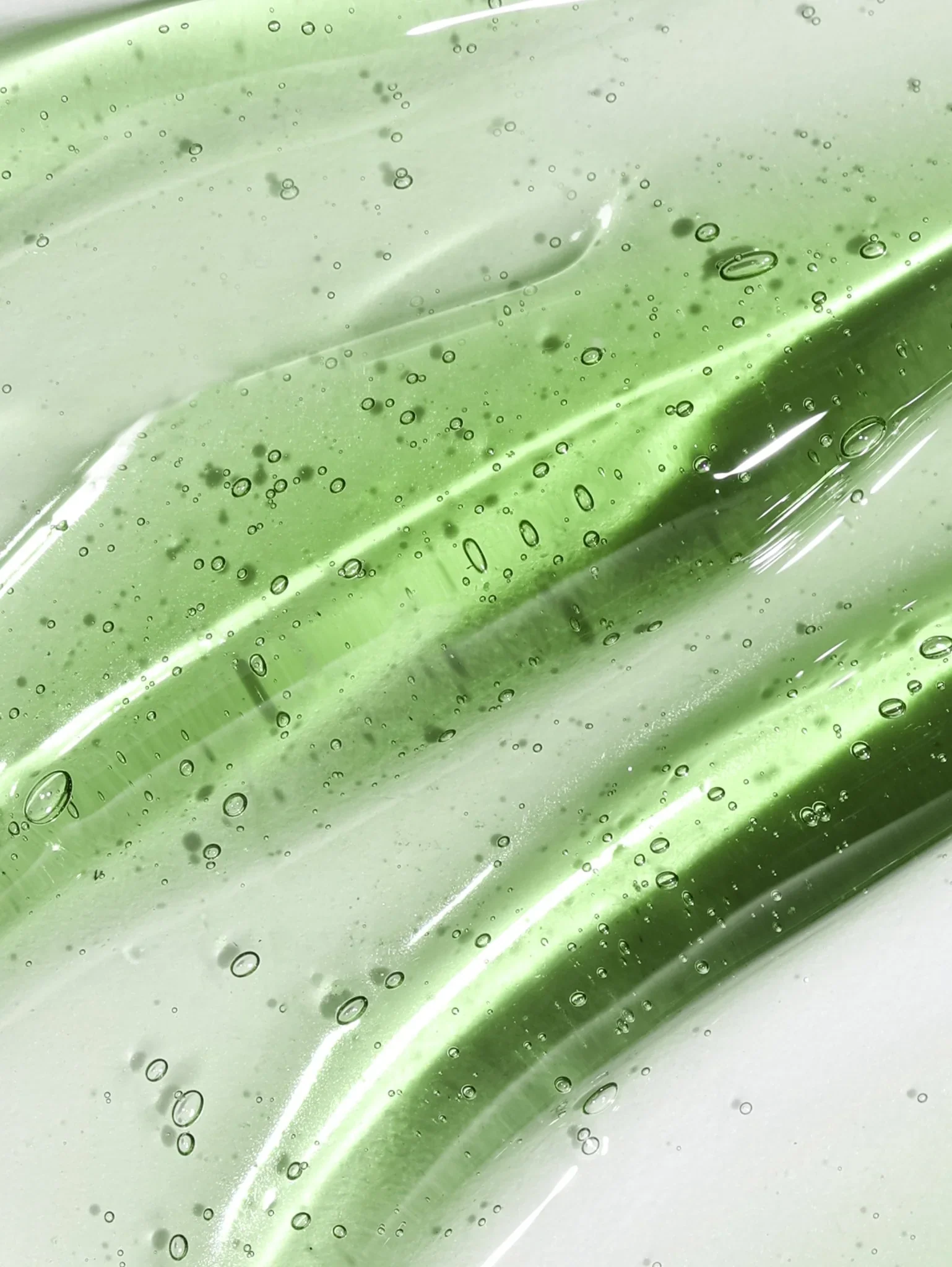 SOULANDMORE Mint attack plumping lip oil - Image 3