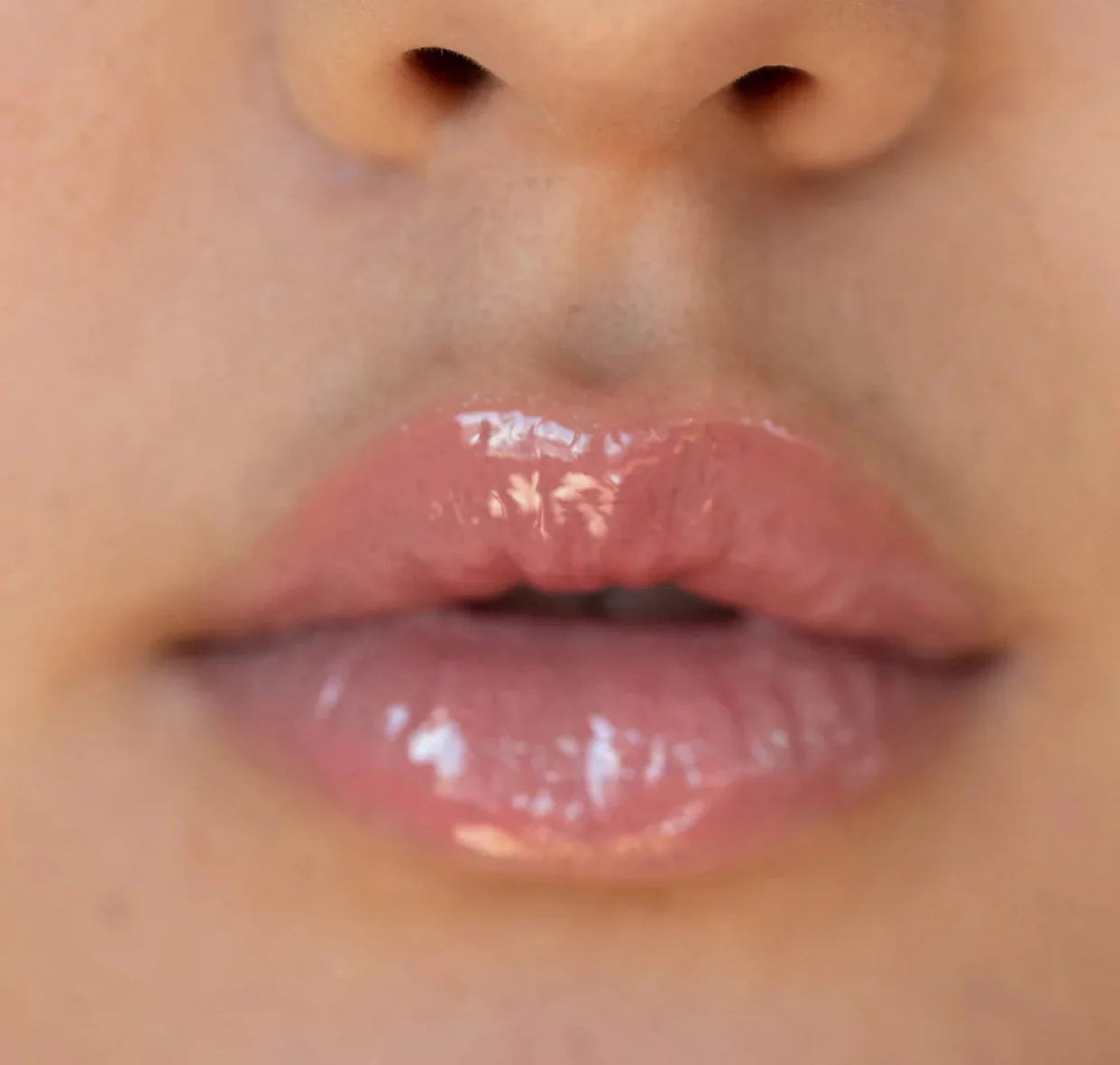 Tower28 ShineOn Lip Oil Jelly (Sample Size) - Image 4