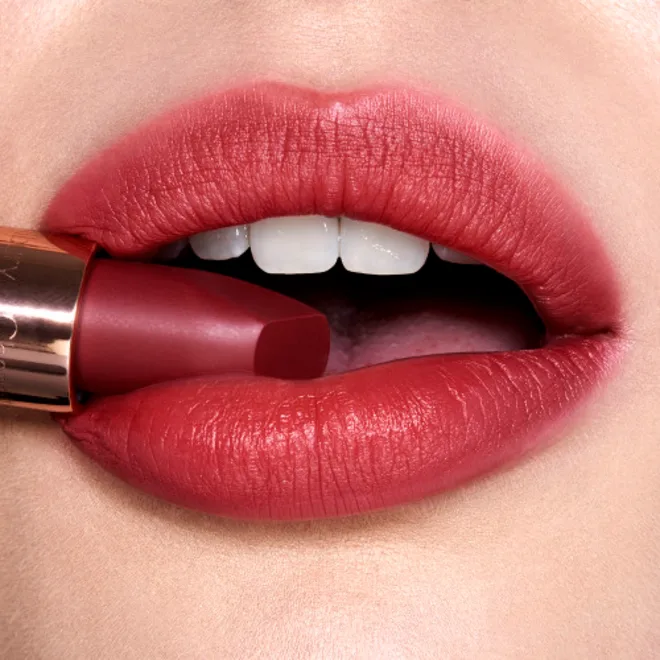 CHARLOTTE TILBURY WALK OF NO SHAME ON THE GO - Image 3